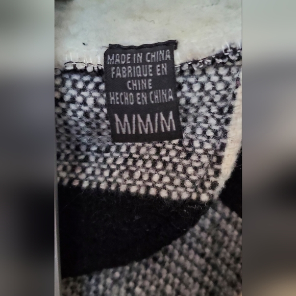 Black and Ivory Plaid Hooded Coat - Picture 5 of 9